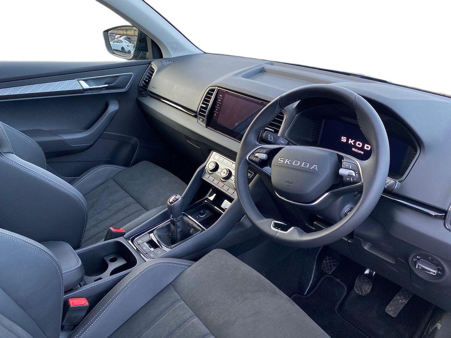 Used Skoda Karoq 2025 for sale - 76220454: Photo 15