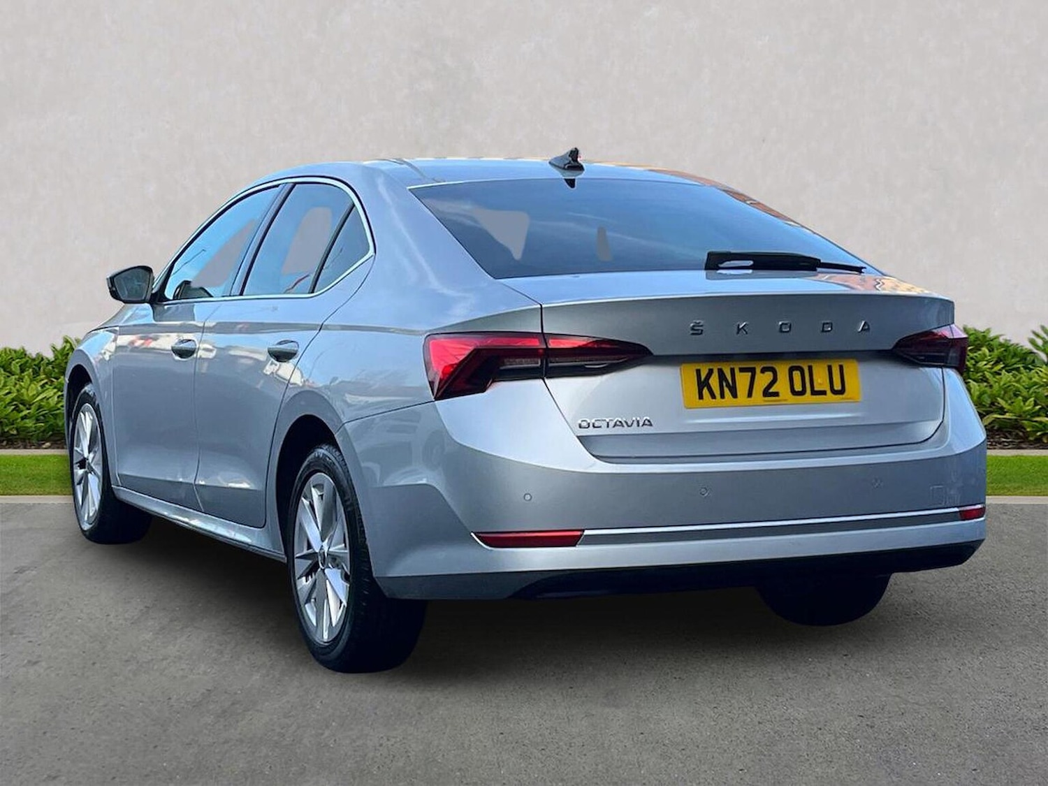 Used Skoda Octavia 2023 for sale - 77603737: Photo 2