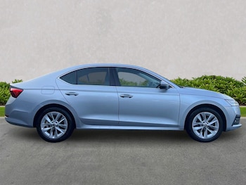 Used Skoda Octavia 2023 for sale - 77603737: Photo