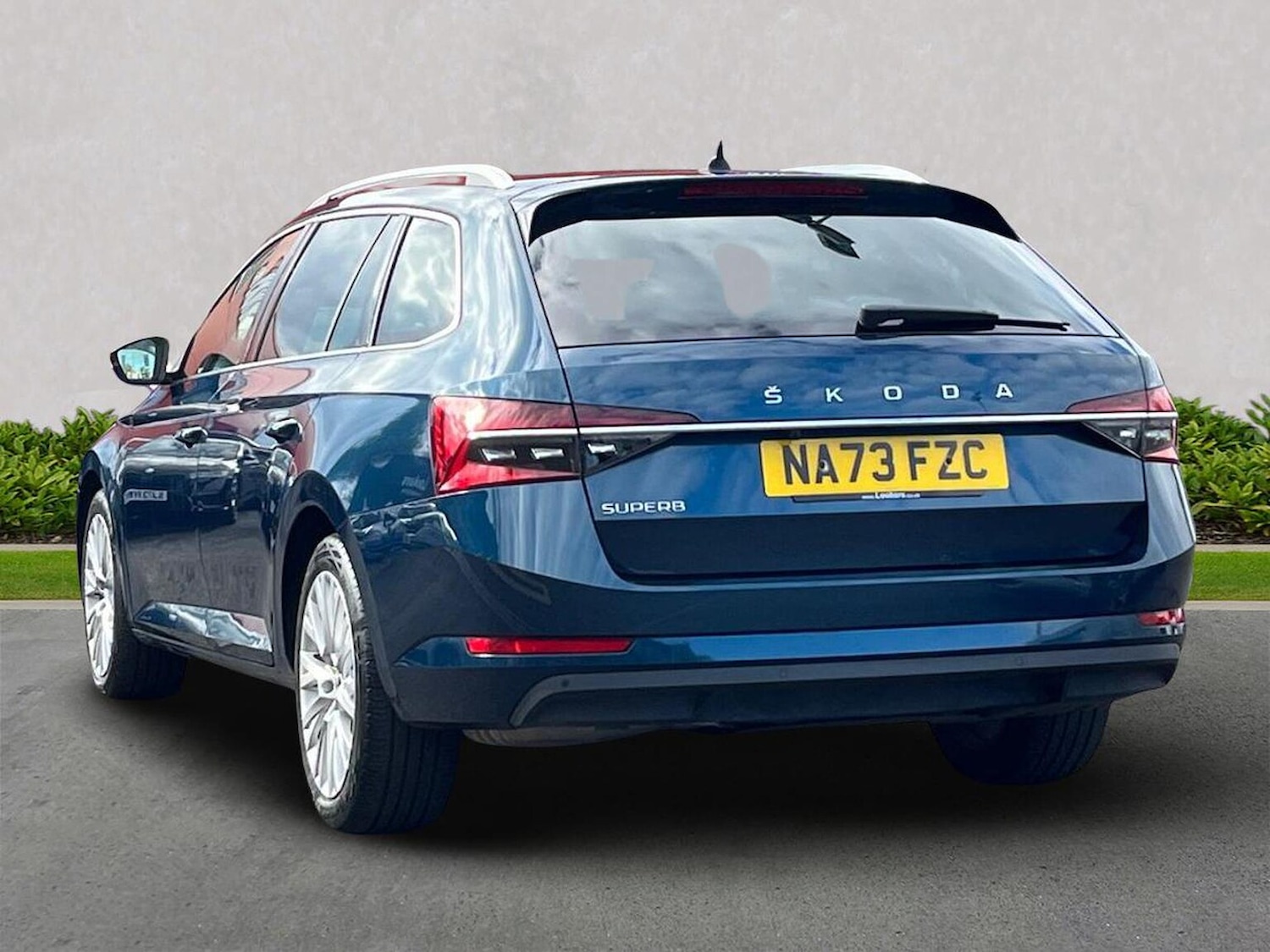 Used Skoda Superb 2023 for sale - 76058003: Photo 2