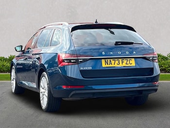 Used Skoda Superb 2023 for sale - 76058003: Photo 2
