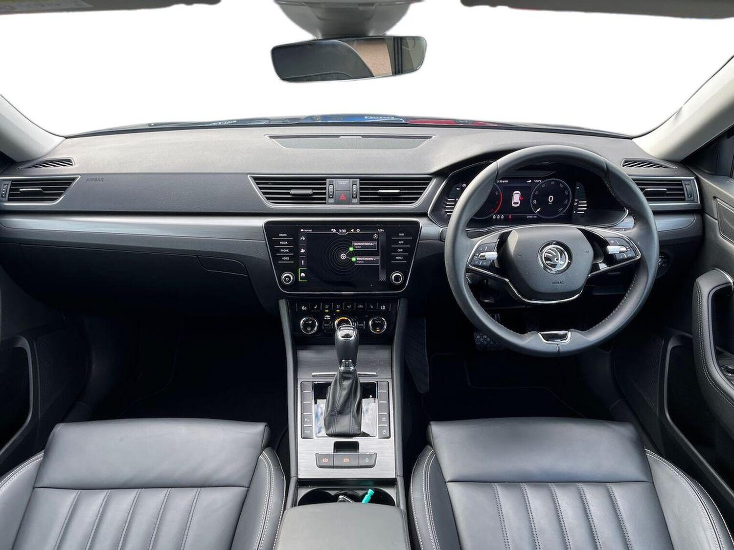 Used Skoda Superb 2023 for sale - 76058003: Photo 8