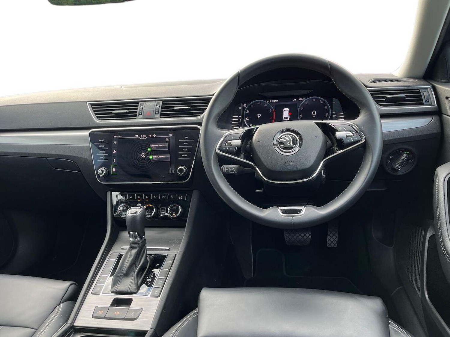 Used Skoda Superb 2023 for sale - 76058003: Photo 9