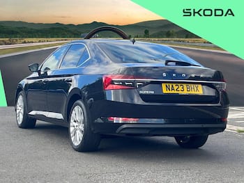 Used Skoda Superb 2023 for sale - 79805997: Photo