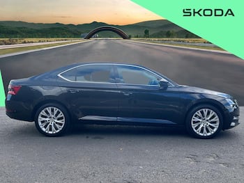 Used Skoda Superb 2023 for sale - 79805997: Photo