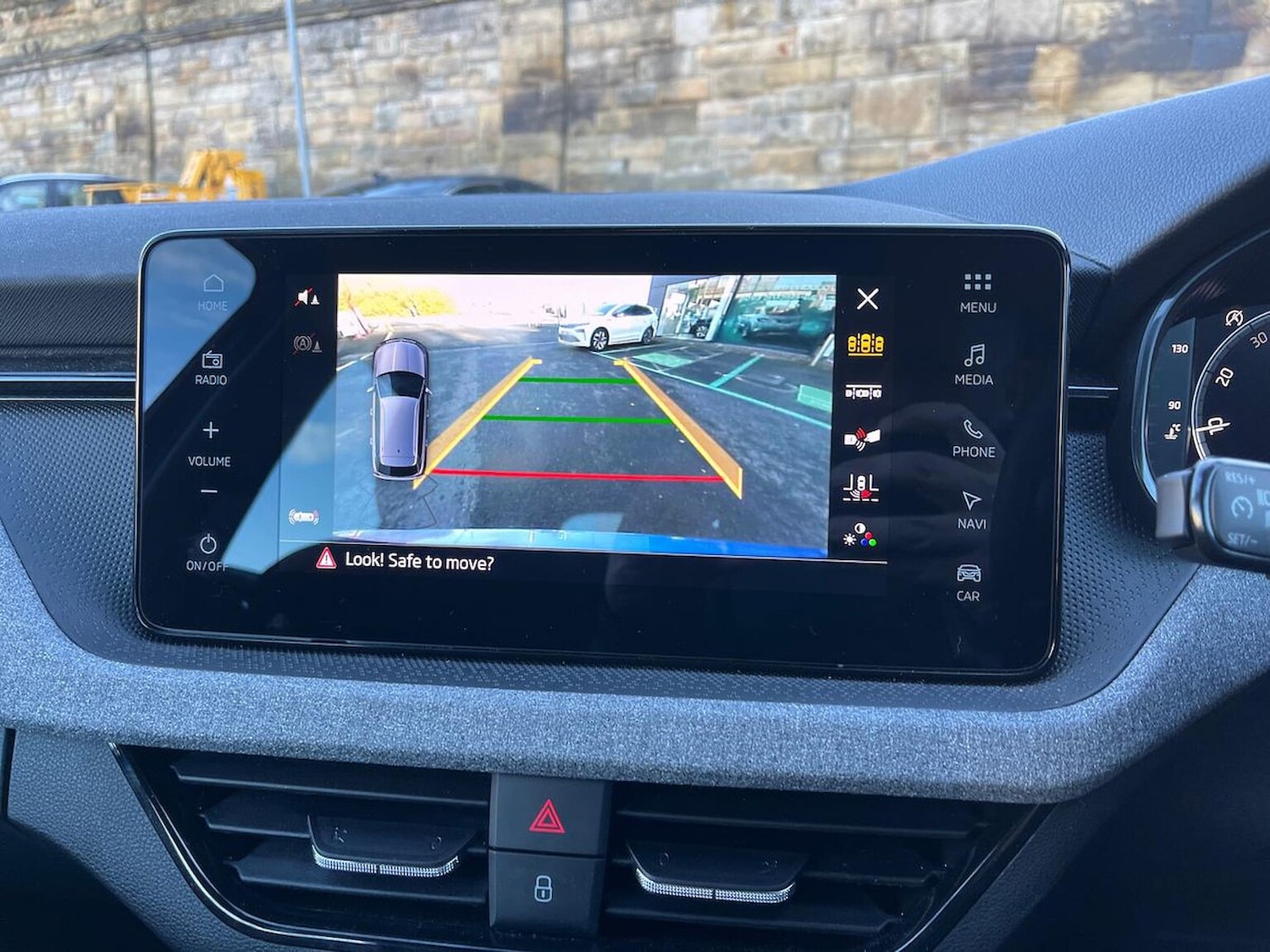 Used Skoda Kamiq 2025 for sale - 76757419: Photo 21