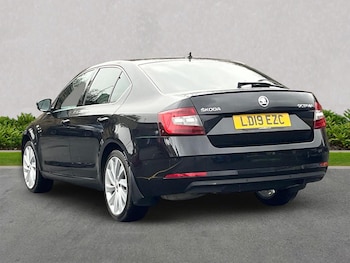 Used Skoda Octavia 2019 for sale - 77901584: Photo