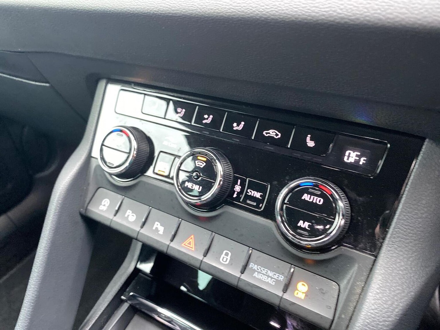 Used Skoda Karoq 2018 for sale - 76905072: Photo 12