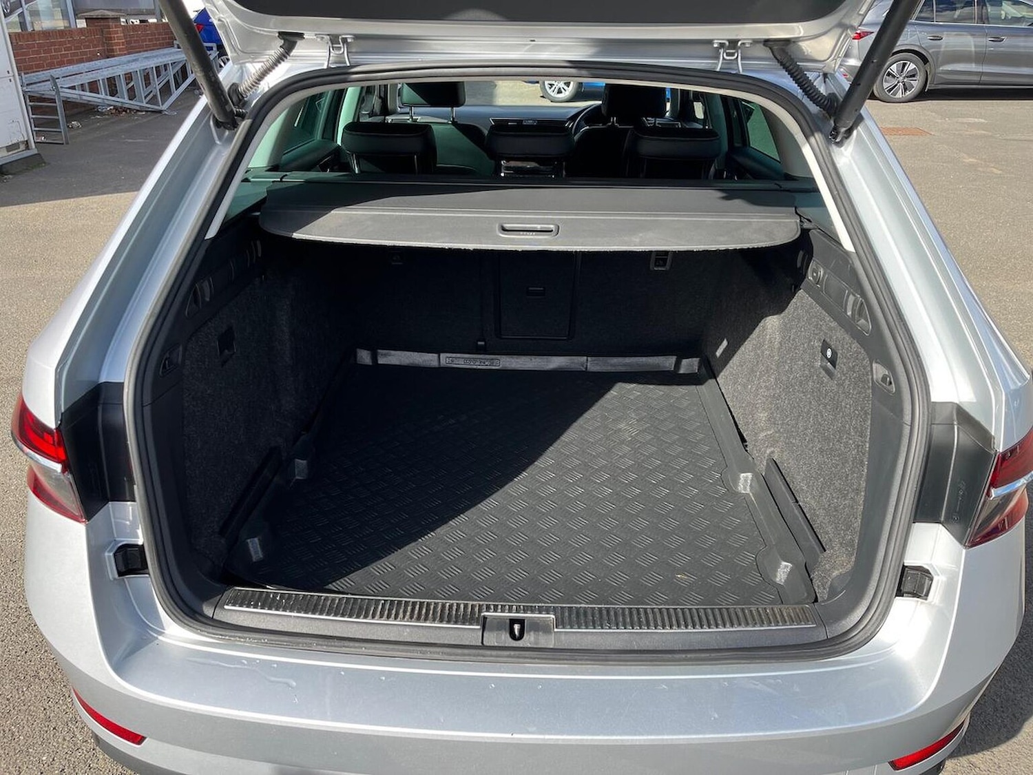 Used Skoda Superb 2021 for sale - 76170755: Photo 17
