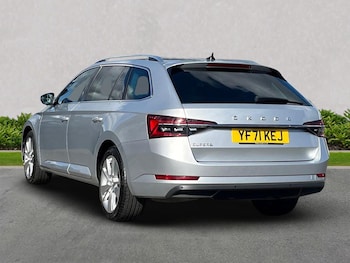 Used Skoda Superb 2021 for sale - 76170755: Photo 2