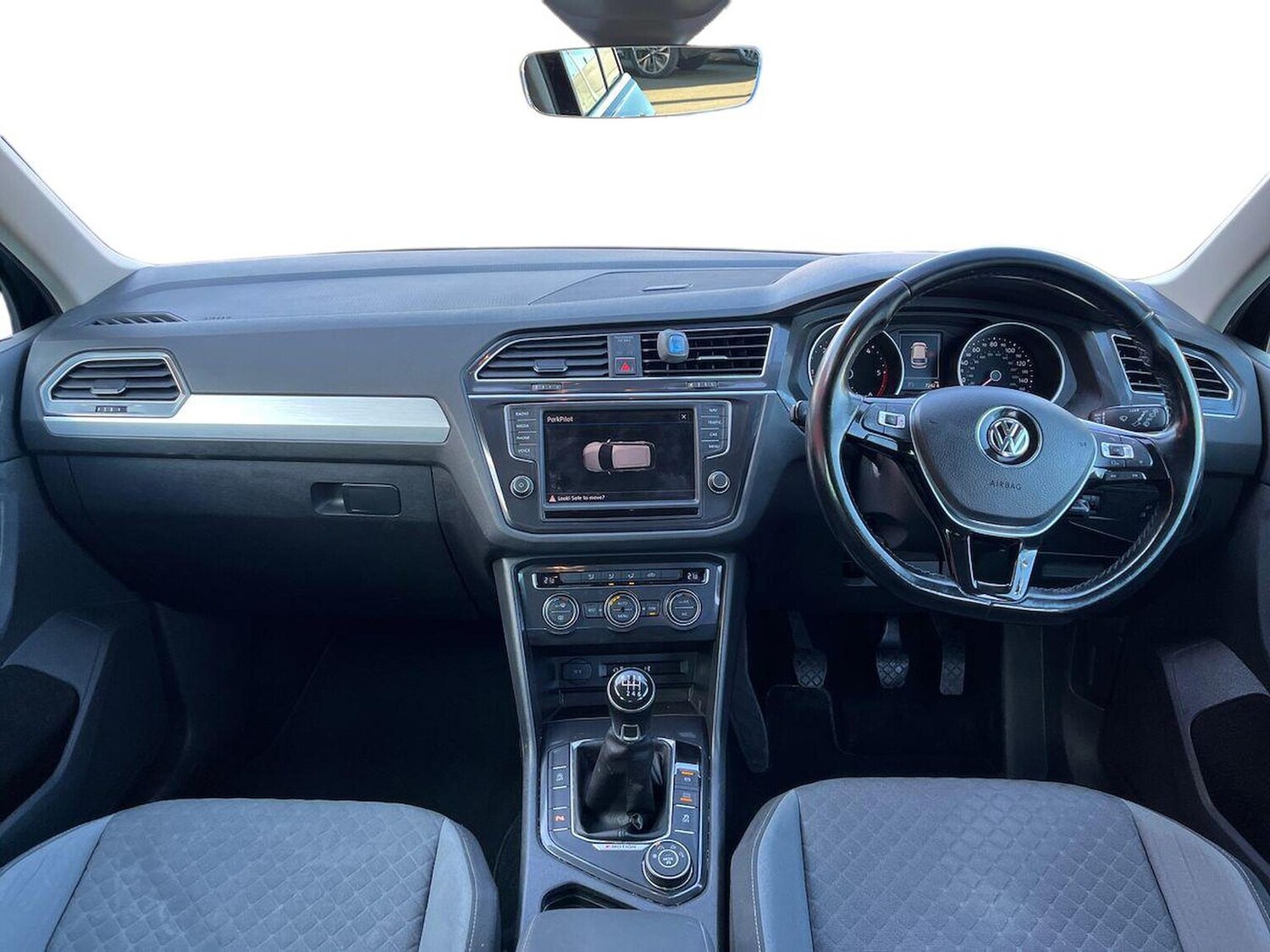 Used Volkswagen Tiguan 2017 for sale - 76091085: Photo 10
