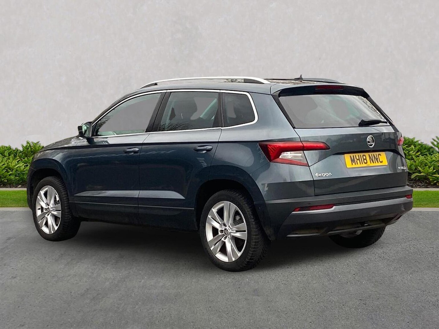 Used Skoda Karoq 2018 for sale - 76777316: Photo 2