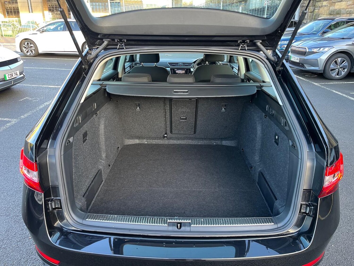 Used Skoda Superb 2023 for sale - 77542473: Photo 18