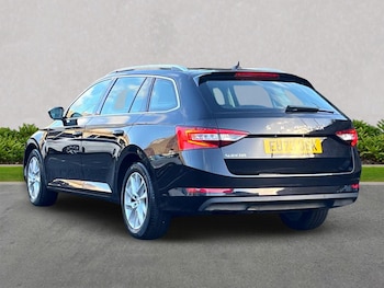 Used Skoda Superb 2023 for sale - 77542473: Photo