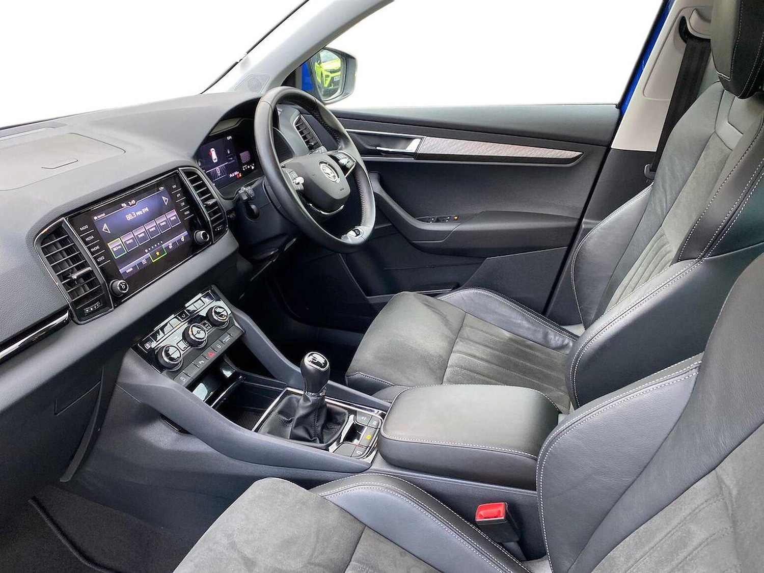 Used Skoda Karoq 2023 for sale - 78176500: Photo 8