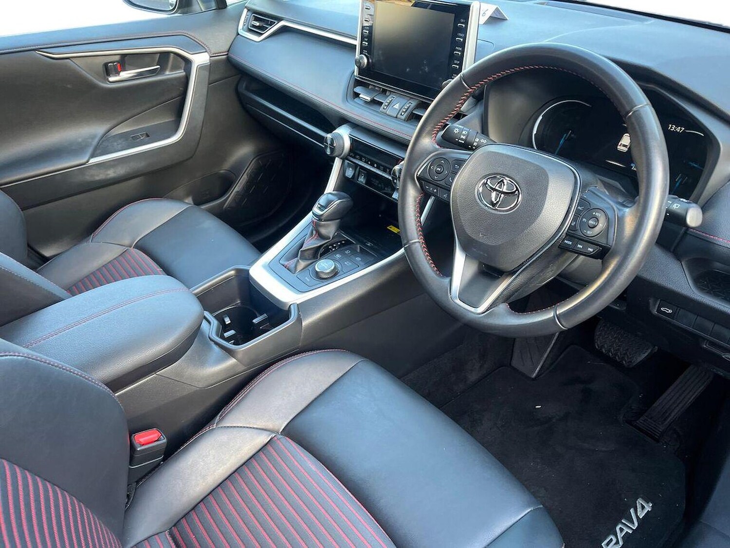 Used Toyota RAV4 2022 for sale - 76860044: Photo 15