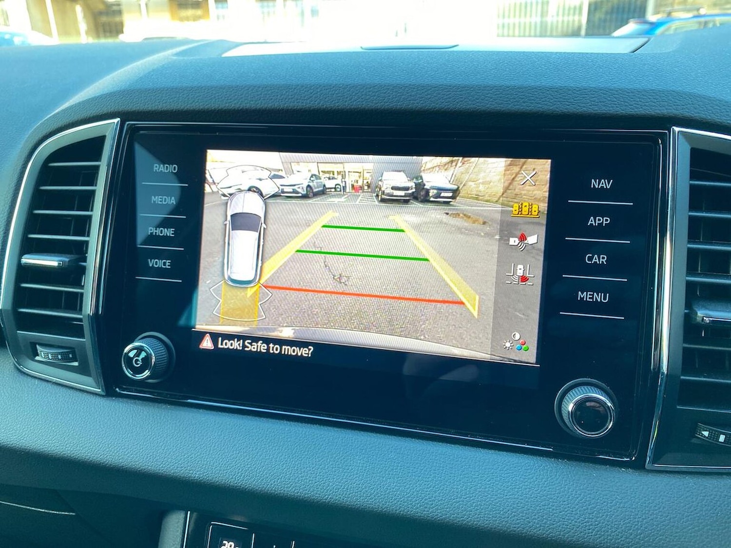 Used Skoda Karoq 2024 for sale - 76407374: Photo 22