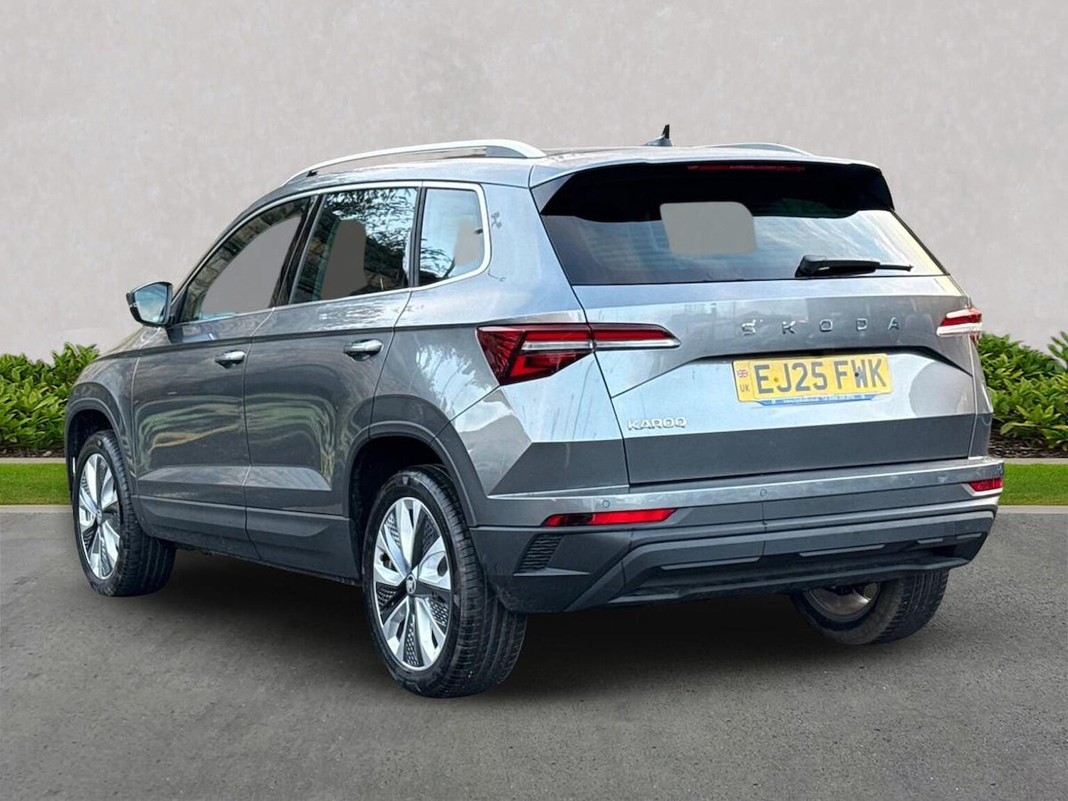 Used Skoda Karoq 2025 for sale - 76970008: Photo 2