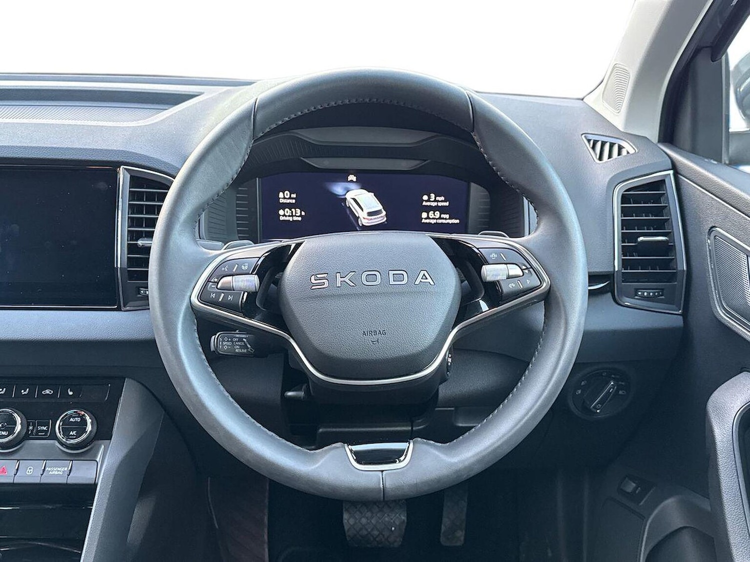 Used Skoda Karoq 2025 for sale - 76970008: Photo 9