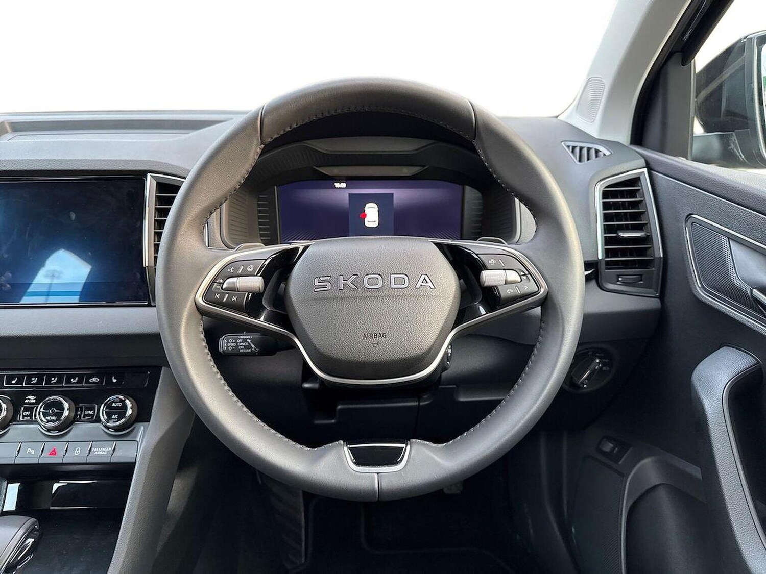 Used Skoda Karoq 2025 for sale - 76970005: Photo 10