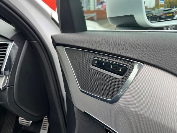 Used Volvo XC90 2017 for sale - 76324605: Photo 24