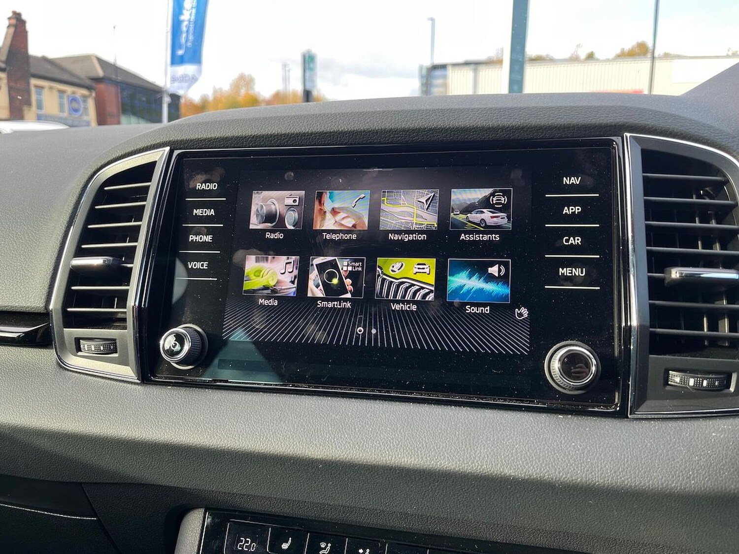 Used Skoda Karoq 2024 for sale - 76444707: Photo 11