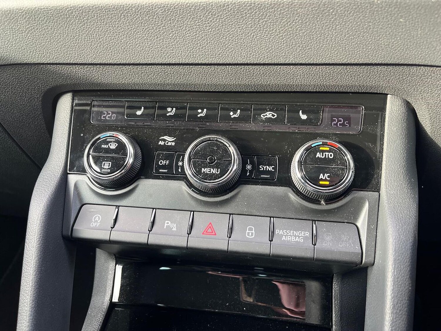 Used Skoda Karoq 2024 for sale - 76444707: Photo 12