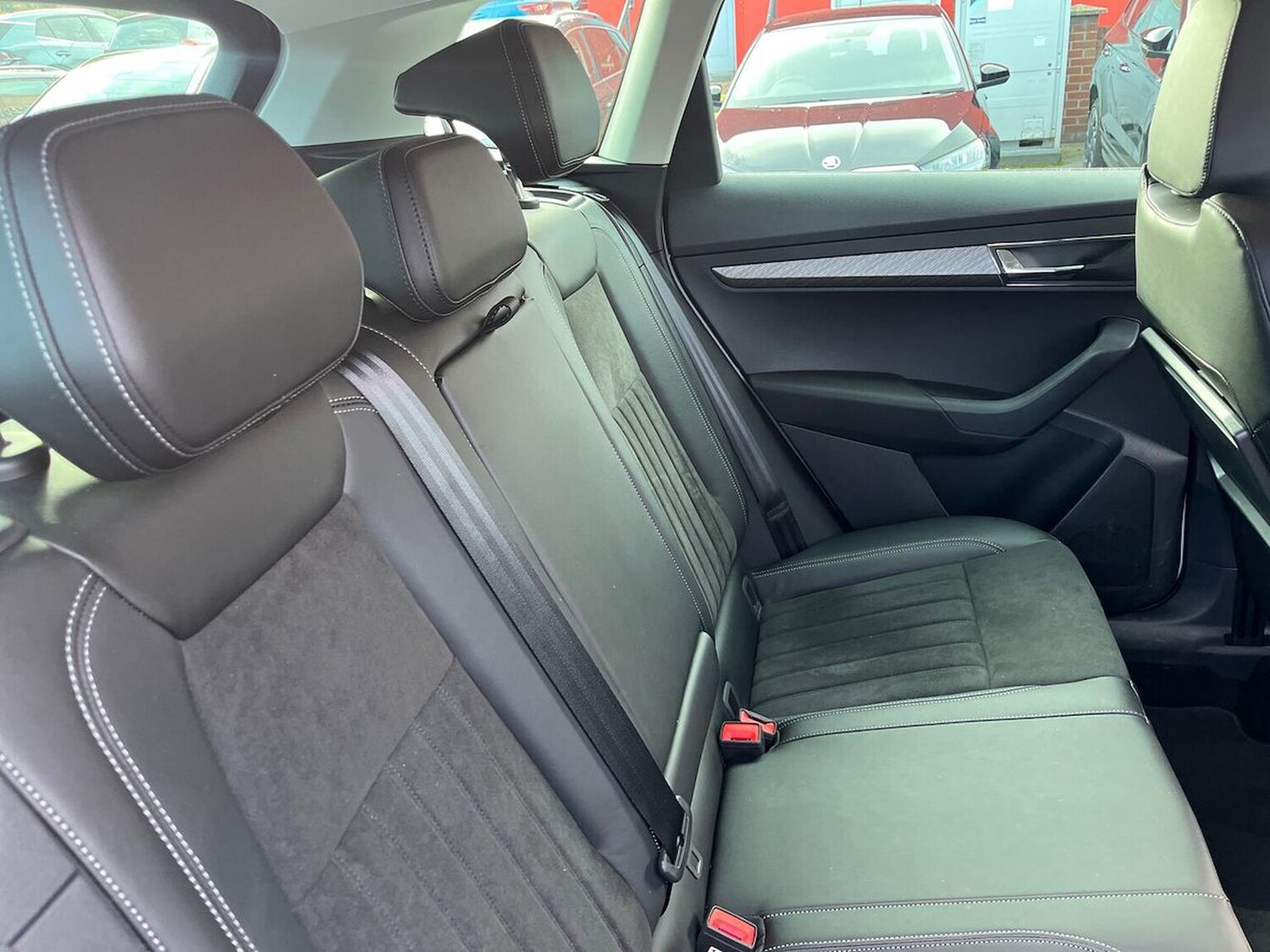 Used Skoda Karoq 2024 for sale - 76444707: Photo 16