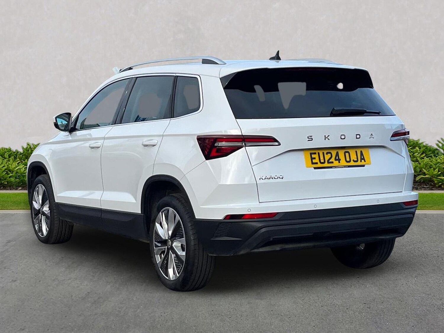 Used Skoda Karoq 2024 for sale - 76444707: Photo 2