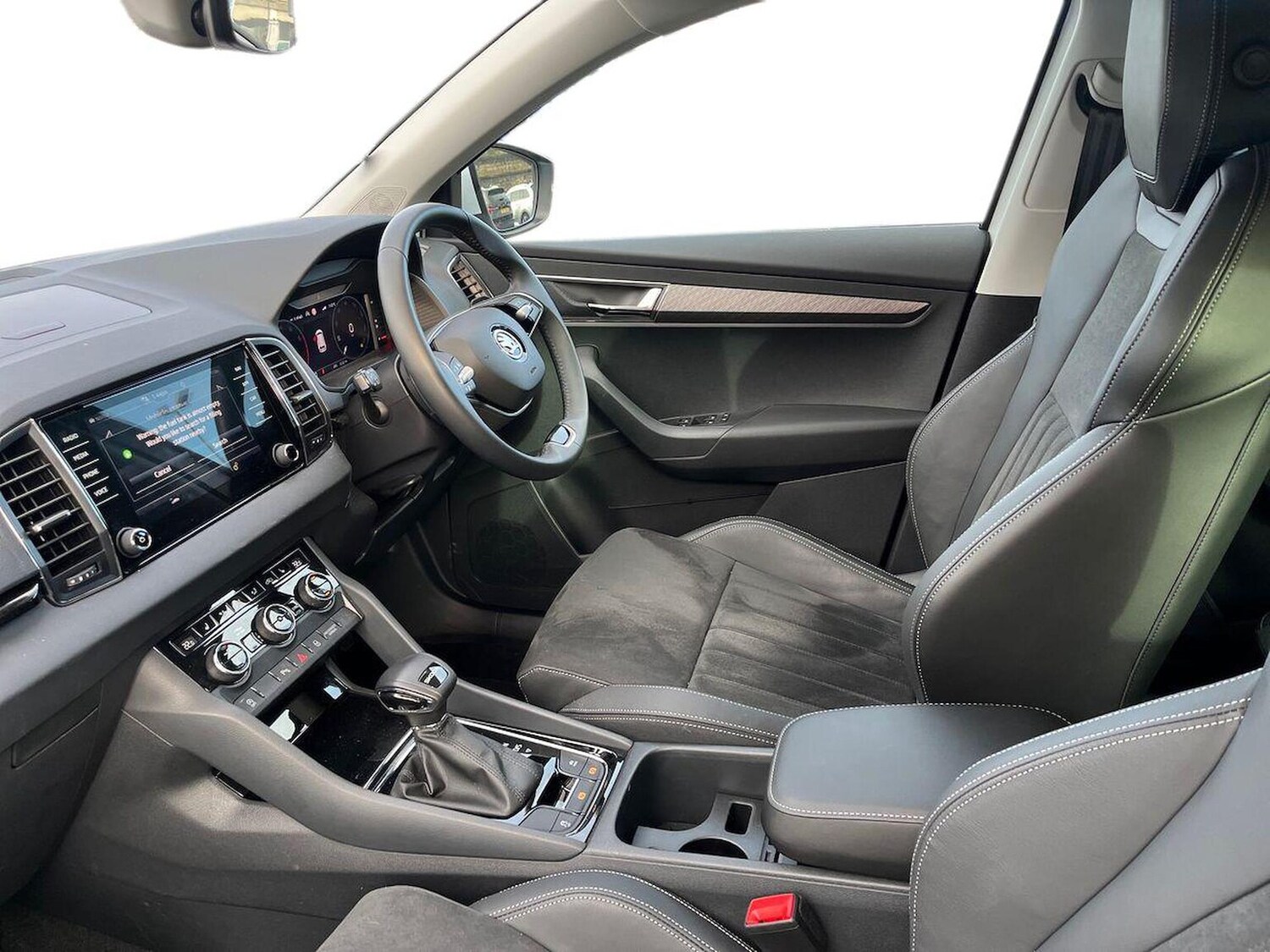 Used Skoda Karoq 2024 for sale - 76444707: Photo 7