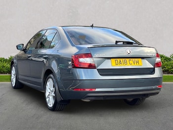 Used Skoda Octavia 2018 for sale - 76187098: Photo 2