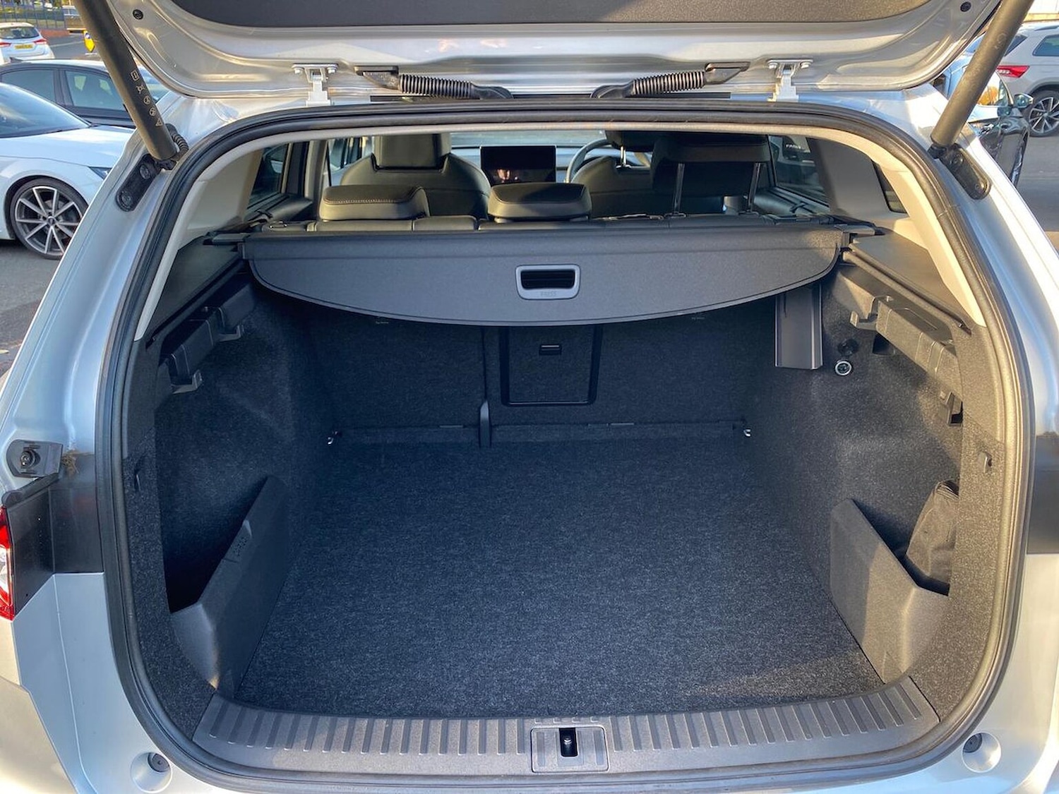 Used Skoda Enyaq 2025 for sale - 76396946: Photo 18