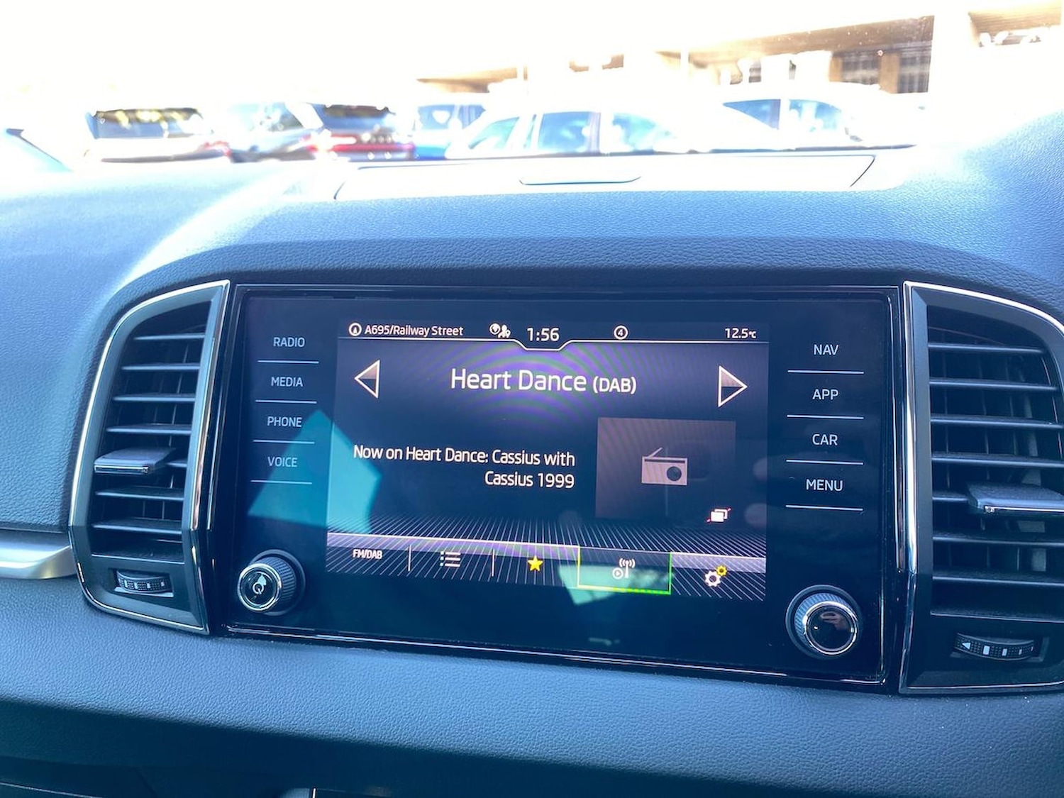 Used Skoda Karoq 2024 for sale - 76392477: Photo 12