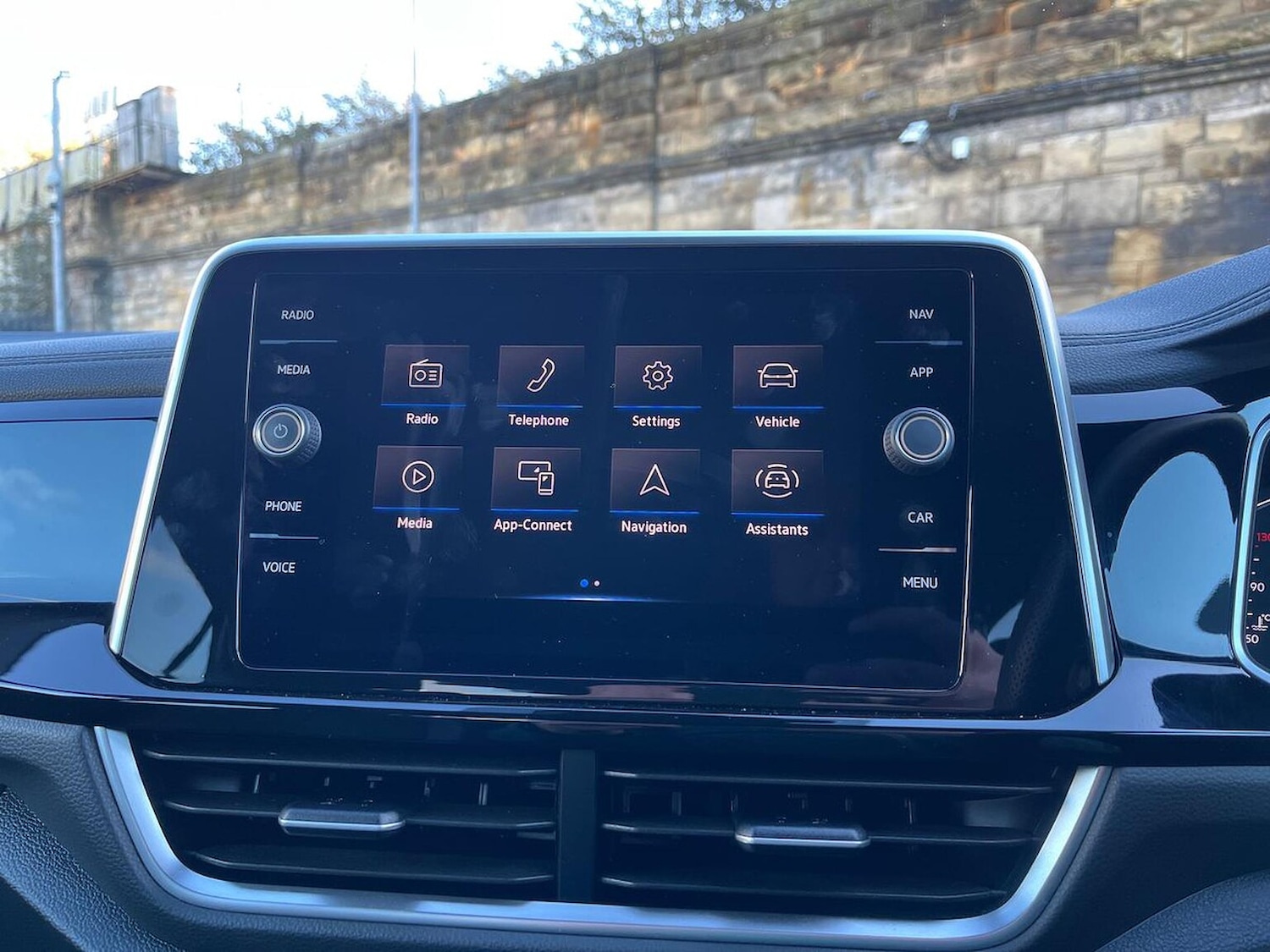 Used Volkswagen T-Roc 2022 for sale - 76757420: Photo 11