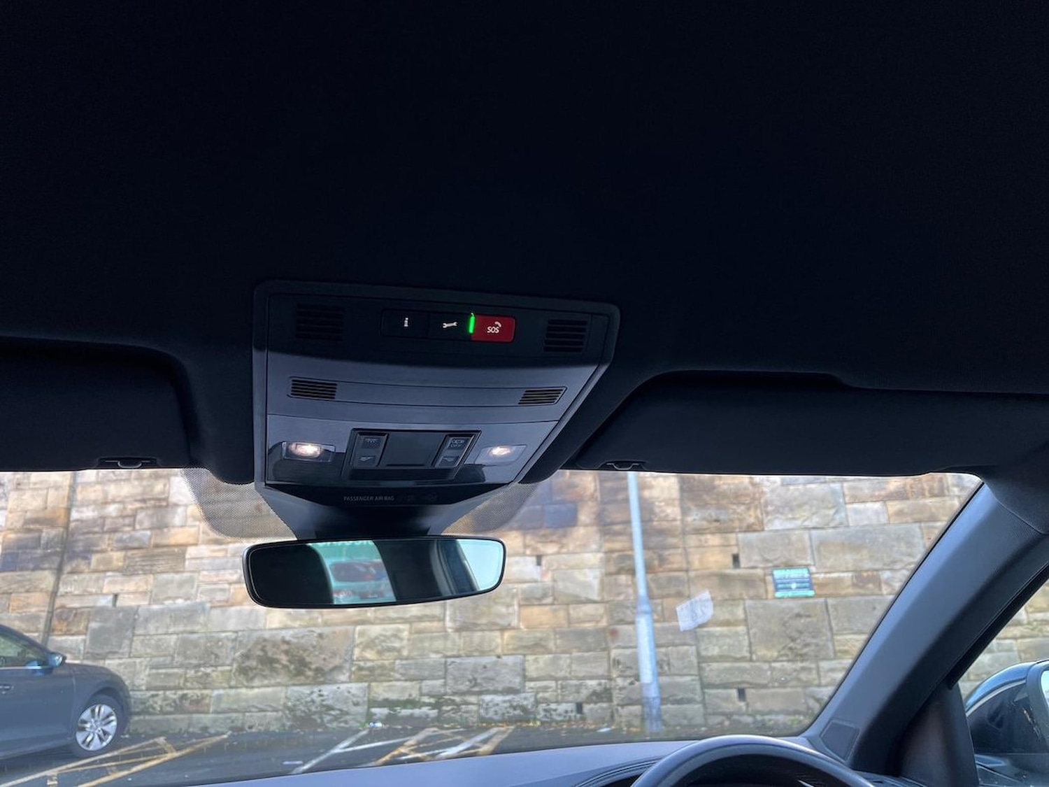 Used Volkswagen T-Roc 2022 for sale - 76757420: Photo 14