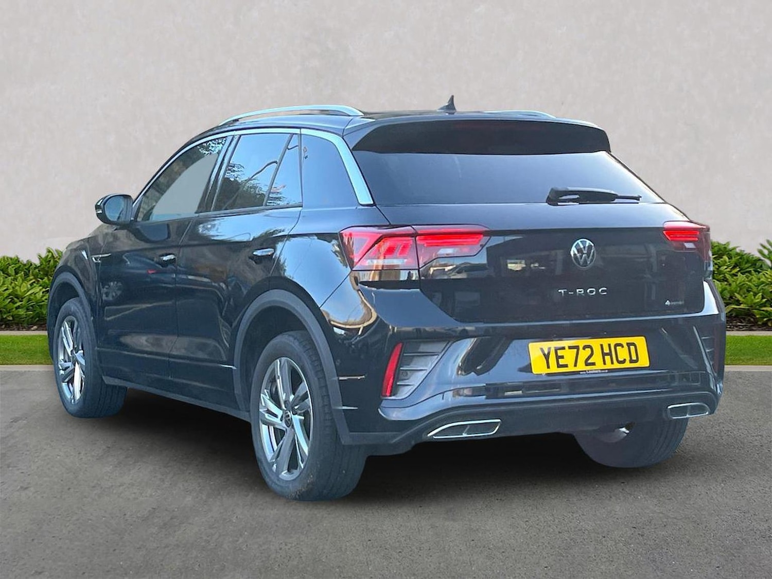 Used Volkswagen T-Roc 2022 for sale - 76757420: Photo 2