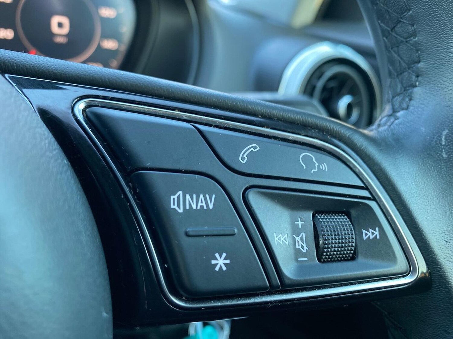 Used Audi Q2 2023 for sale - 78195101: Photo 25