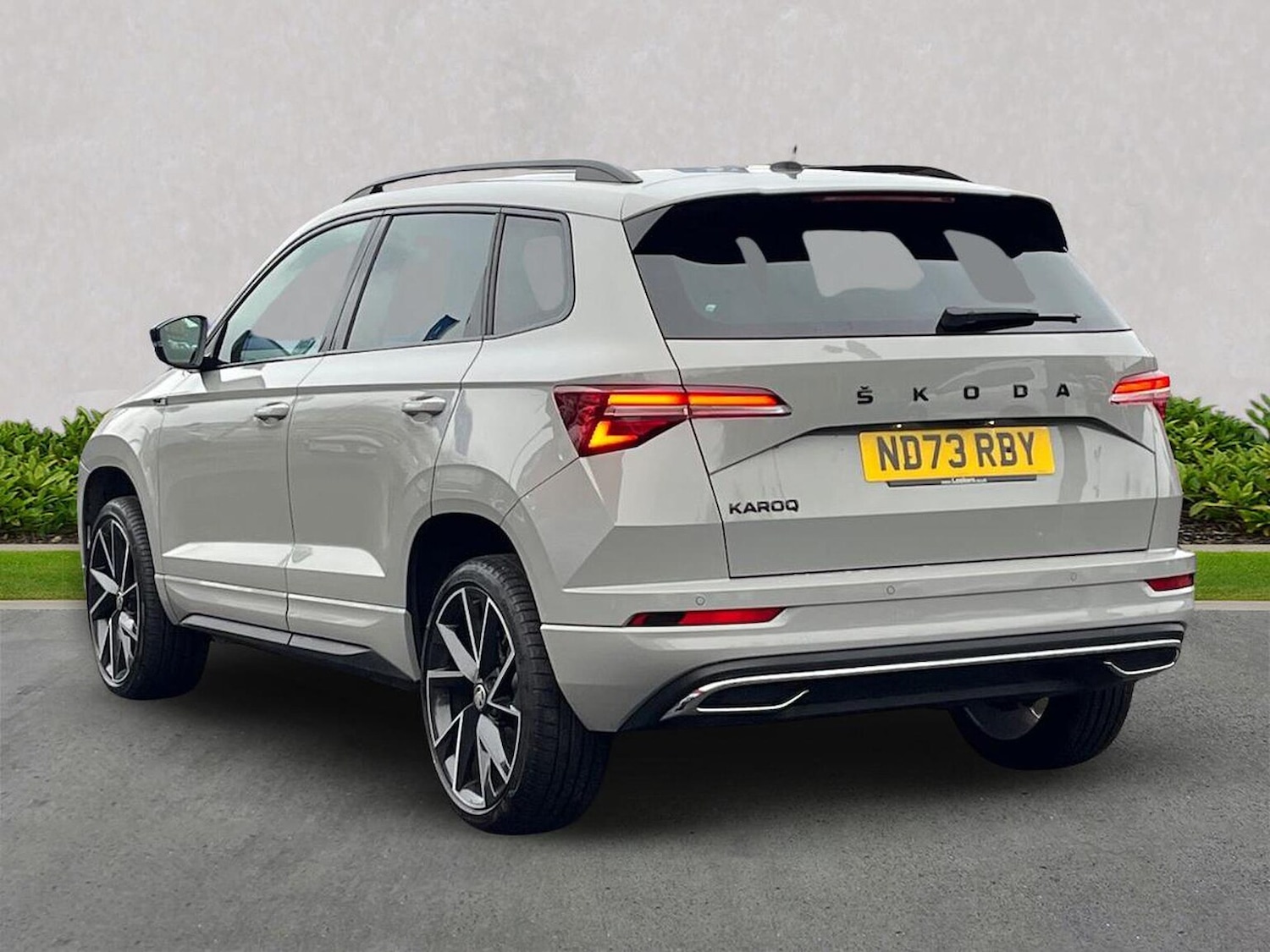 Used Skoda Karoq 2023 for sale - 76751918: Photo 2