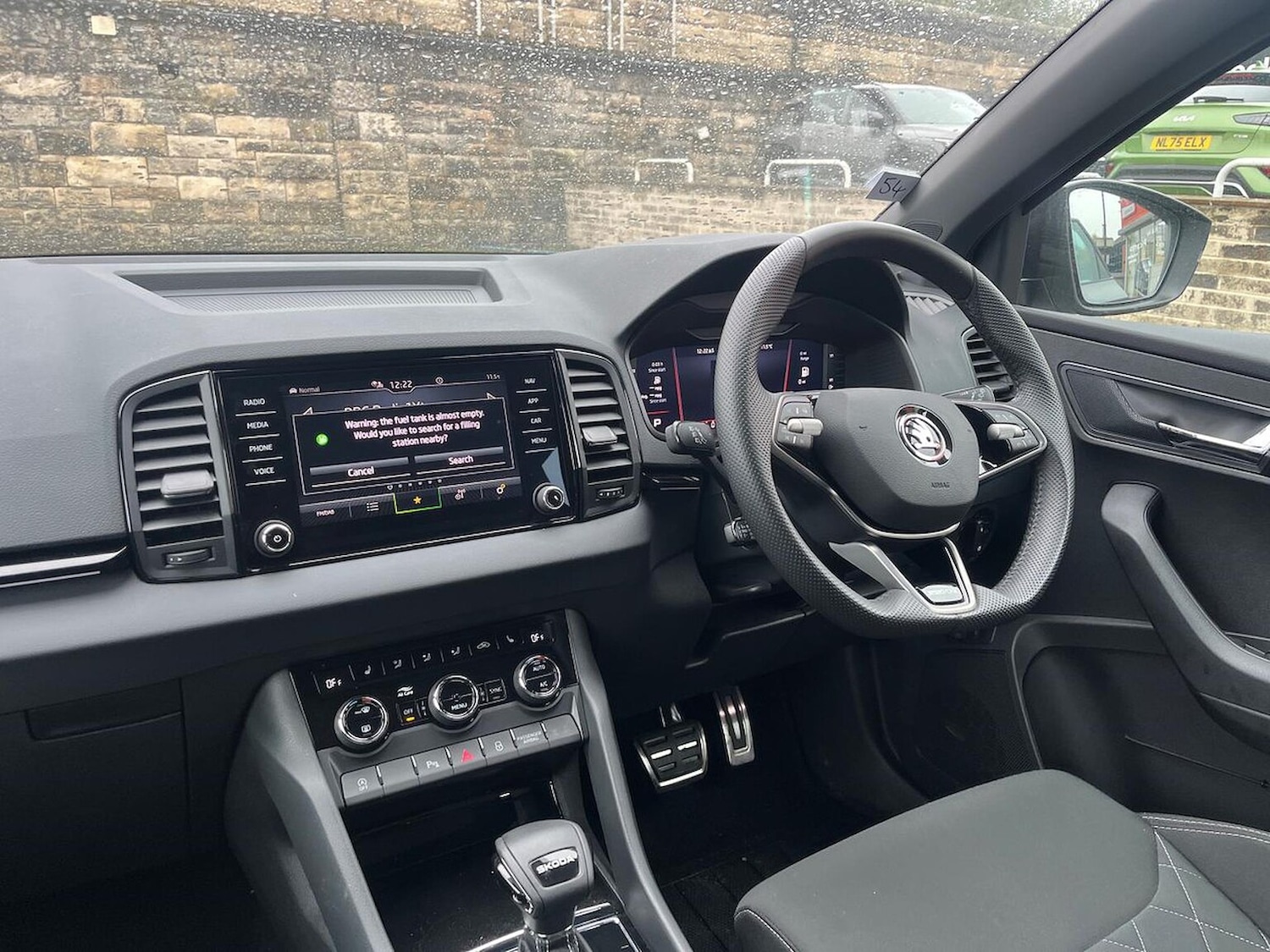Used Skoda Karoq 2025 for sale - 76320673: Photo 14