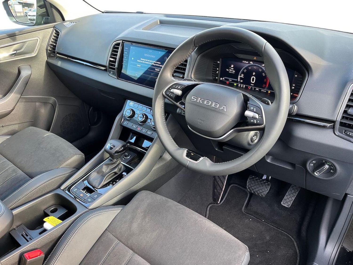 Used Skoda Karoq 2025 for sale - 76437279: Photo 16