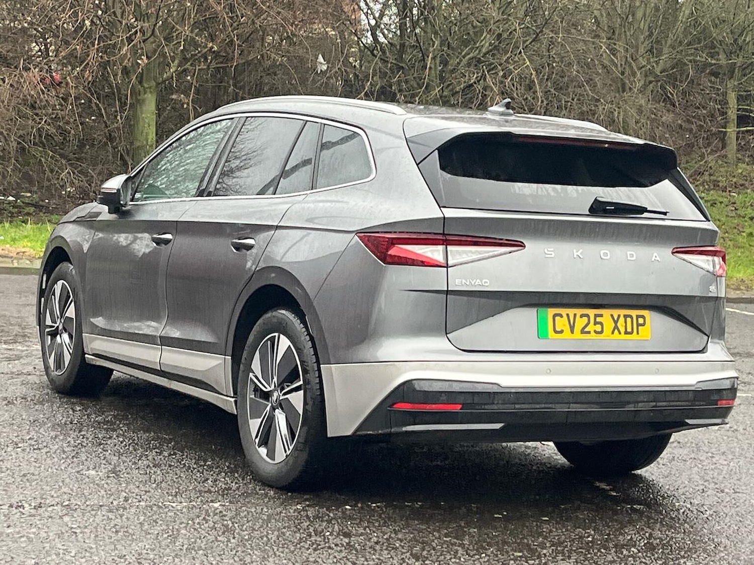 Used Skoda Enyaq 2025 for sale - 77896310: Photo 2