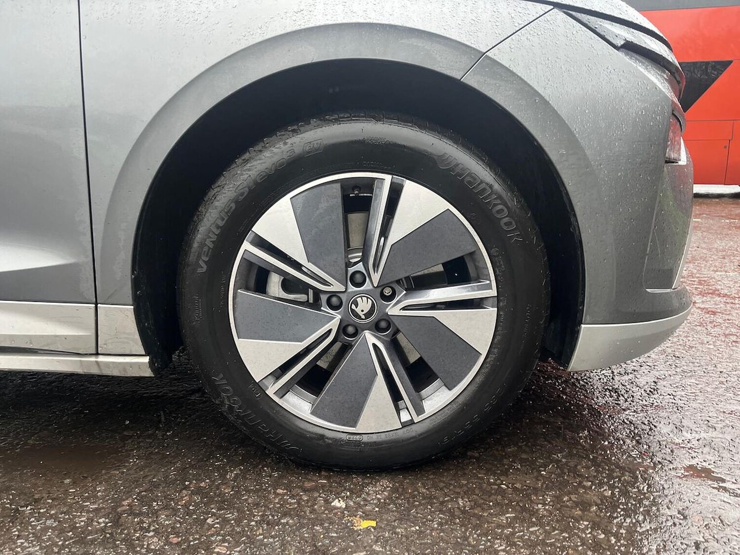 Used Skoda Enyaq 2025 for sale - 77896310: Photo 7