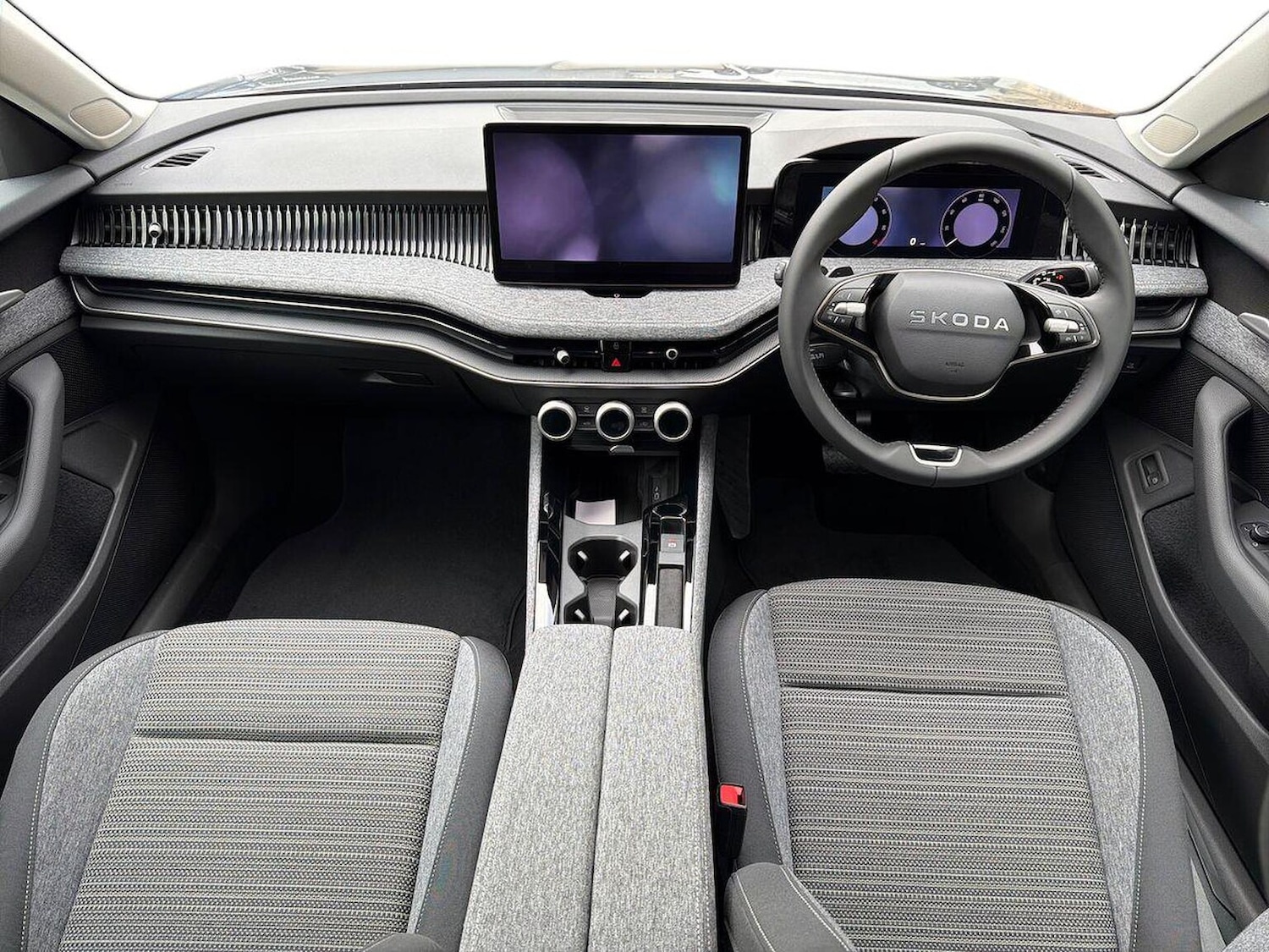 Used Skoda Superb 2025 for sale - 78031796: Photo 8