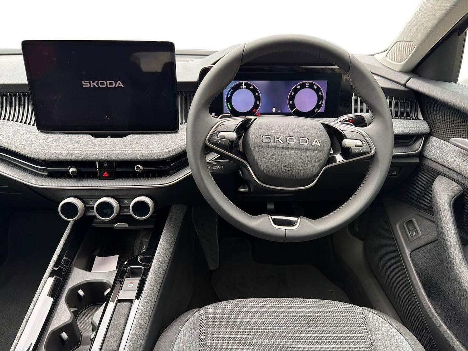 Used Skoda Superb 2025 for sale - 78031796: Photo 9