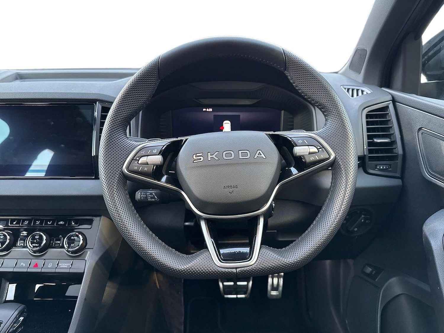 Used Skoda Karoq 2025 for sale - 76970004: Photo 10