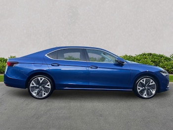 Used Skoda Superb 2025 for sale - 76924618: Photo