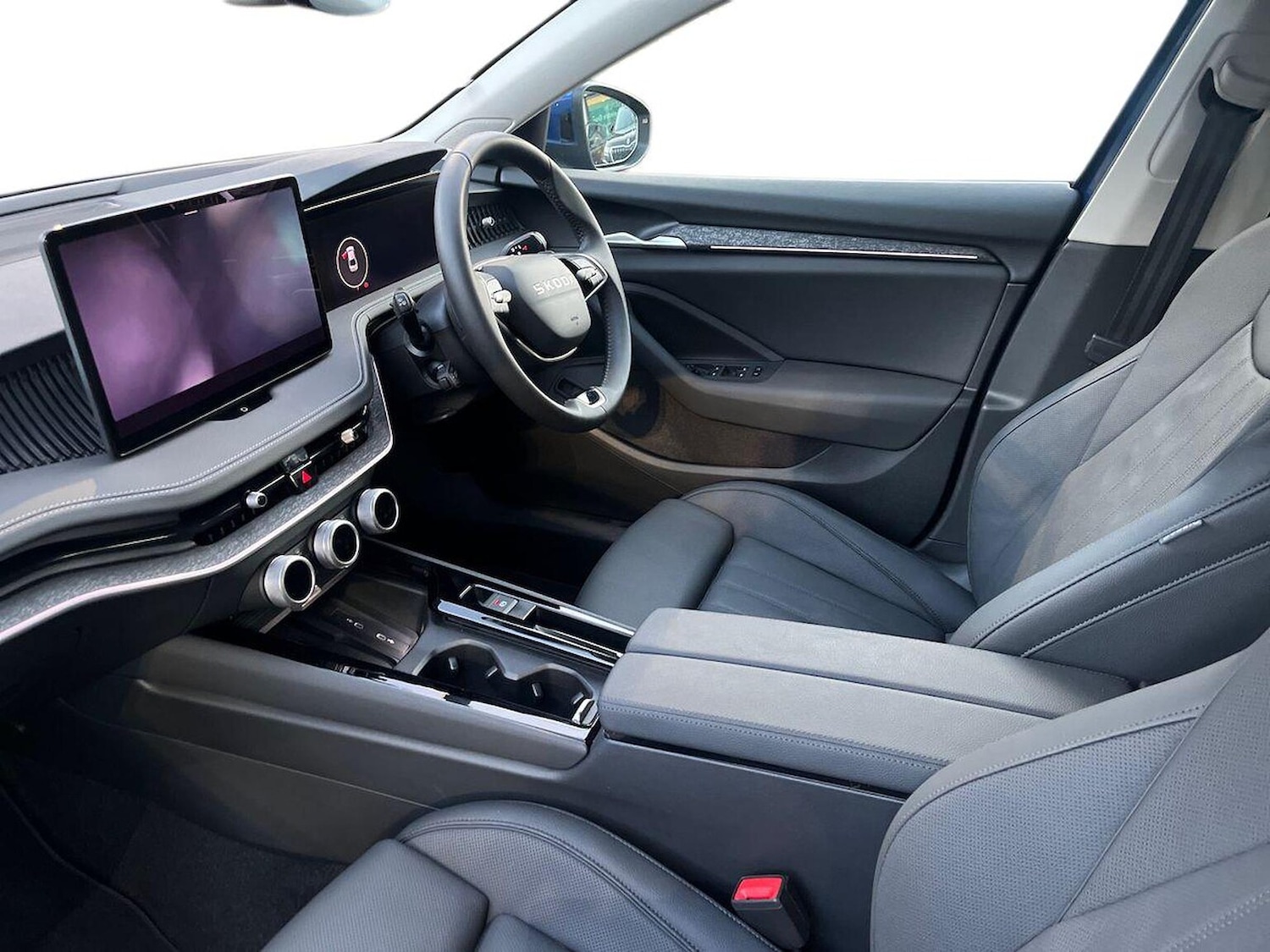 Used Skoda Superb 2025 for sale - 76924618: Photo 7