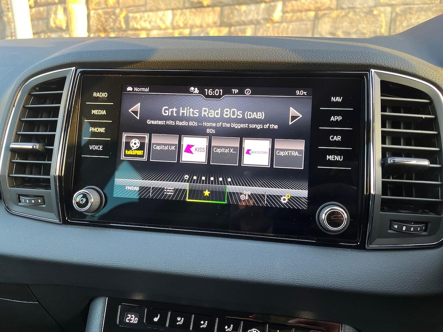 Used Skoda Karoq 2024 for sale - 76407382: Photo 12