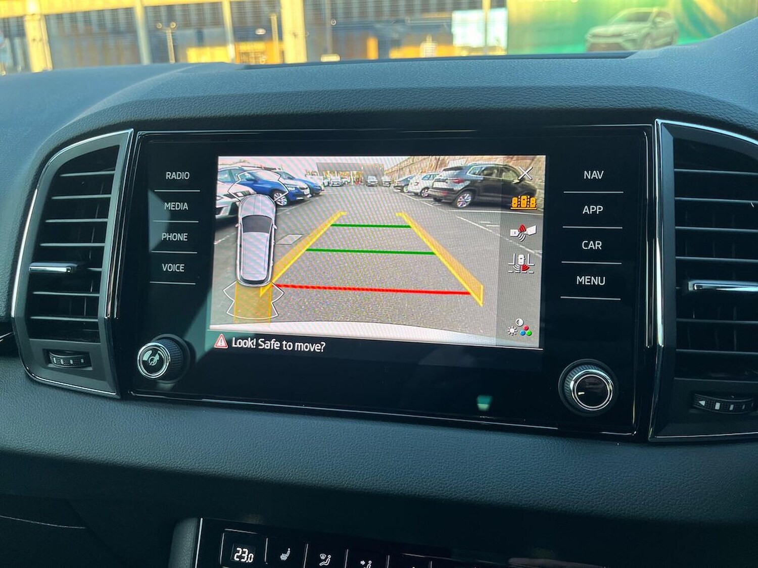 Used Skoda Karoq 2024 for sale - 76407382: Photo 22