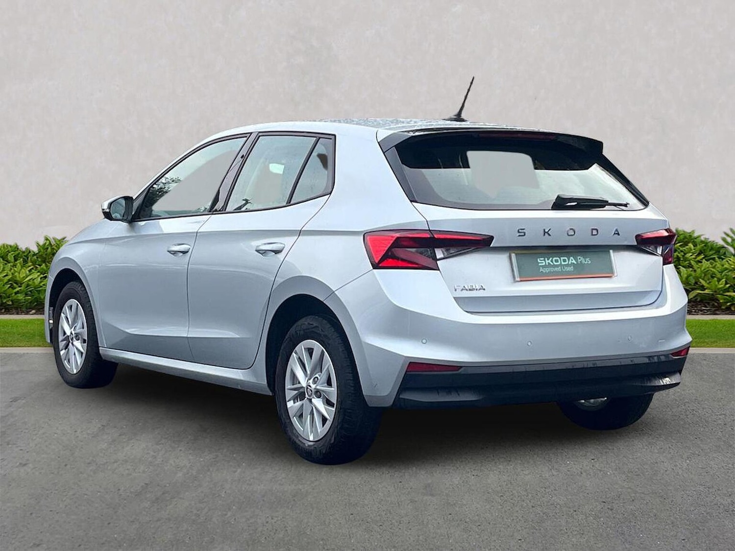 Used Skoda Fabia 2024 for sale - 76821657: Photo 2